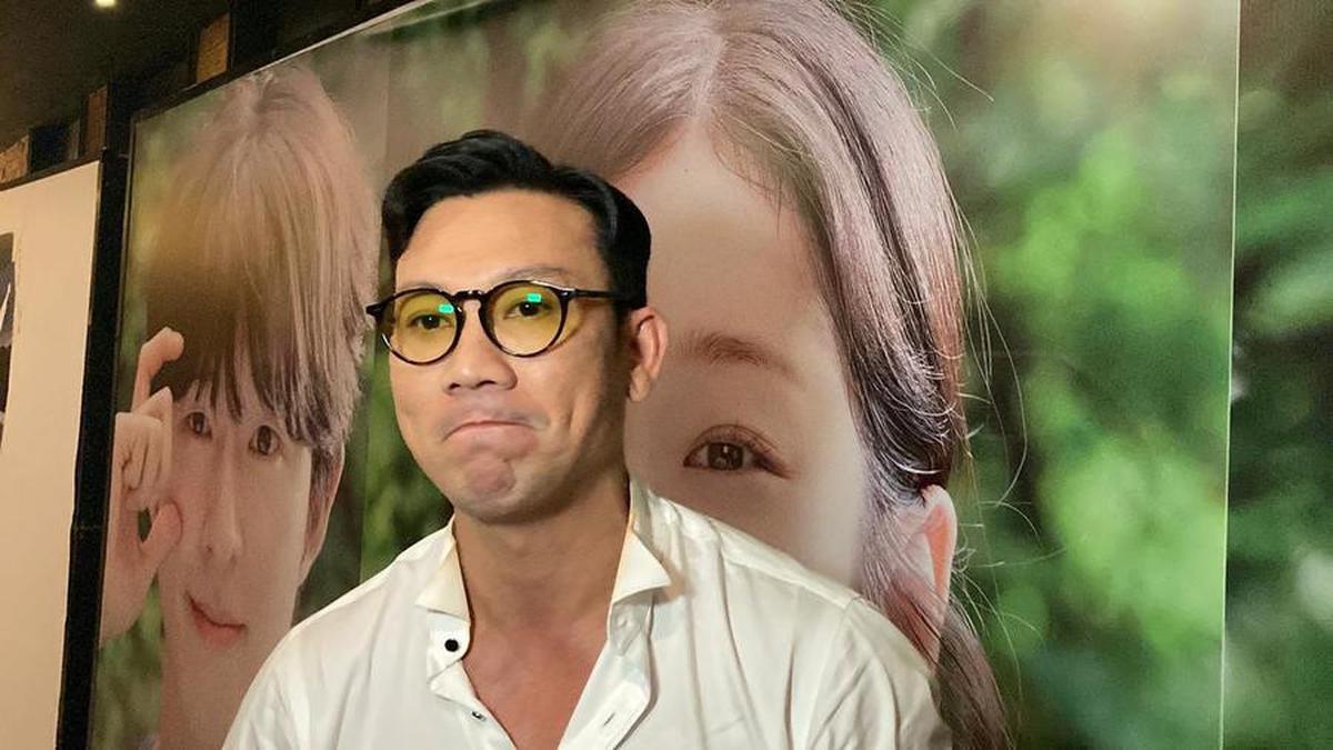 Rayakan Natal di Singapura, 8 Potret Denny Sumargo Ungkapkan Akan Kenalkan Baby Biel ke Keluarga Besar Sang Istri