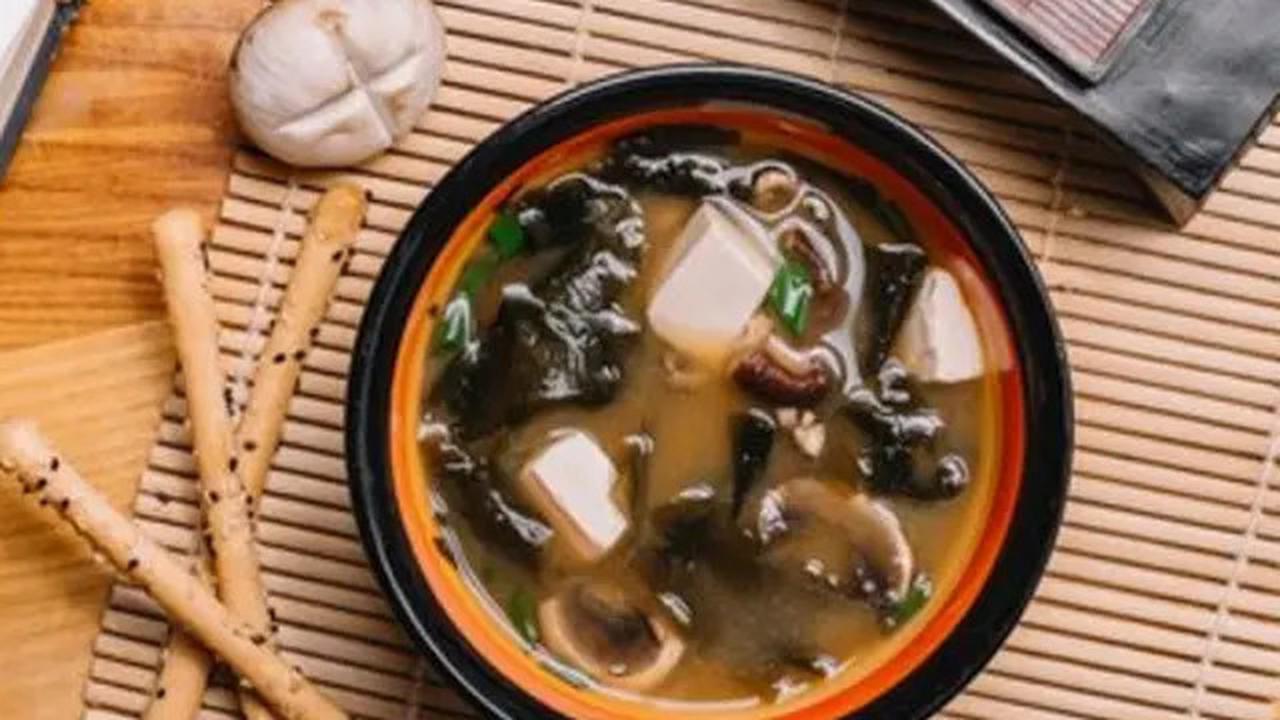 12 Menu Sahur Berkuah Praktis dan Bergizi untuk Bulan Ramadhan, Siap dalam Waktu Singkat