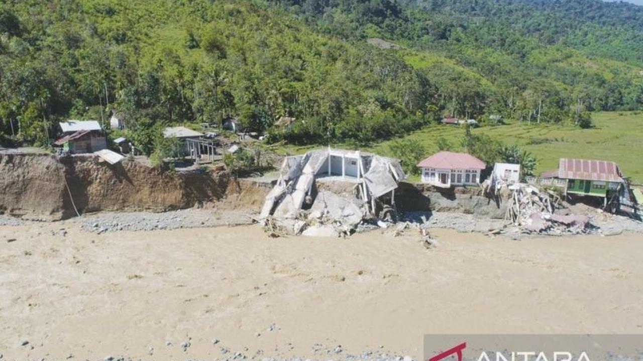 Jembatan Putus Nagan Raya: 110 KK di Aceh Terisolir Akibat Banjir Bandang