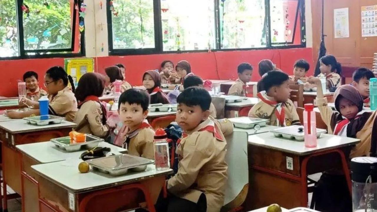 Pemkot Jaktim Prioritaskan Kesehatan Siswa Korban Dugaan Keracunan Makanan Bergizi Gratis