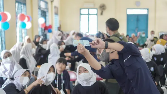 Edukasi Cinta Rupiah ke Pelajar SLB Palembang ala Bank Indonesia