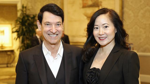 Jim Breyer dan Angela Chao menghadiri AFI Awards Luncheon di Four Seasons Hotel Los Angeles di Beverly Hills pada 12 Januari 2024 di Los Angeles, California. Frazer Harrison/Getty Images/AFP