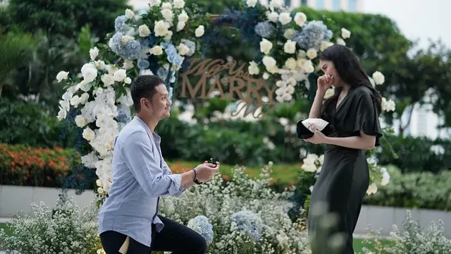 Jonathan Natakusuma dan Jessica Tanoesoedibjo