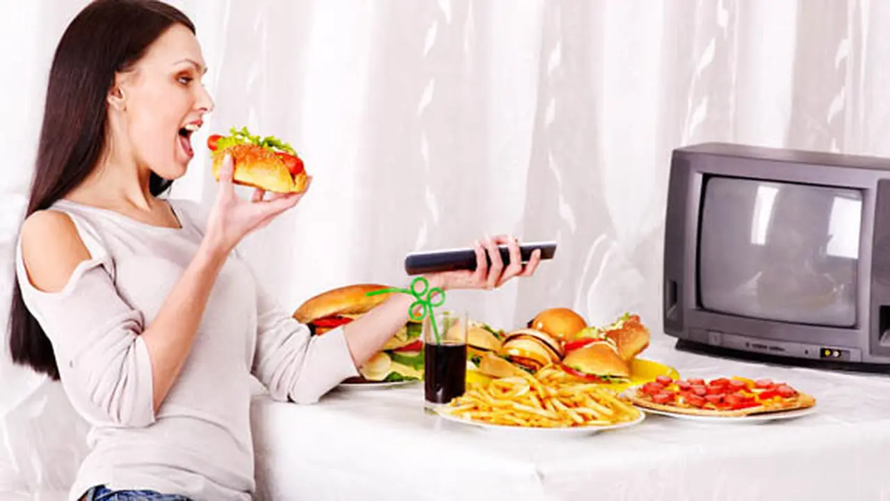 (c) shutterstock