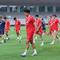 Pesepakbola yang tergabung Timnas Indonesia menjalani pemusatan latihan (Training Camp) di Stadion Madya, Kompleks Gelora Bung Karno, Senayan, Jakarta, Senin (1/6/2026). (Bola.com/M Iqbal Ichsan)