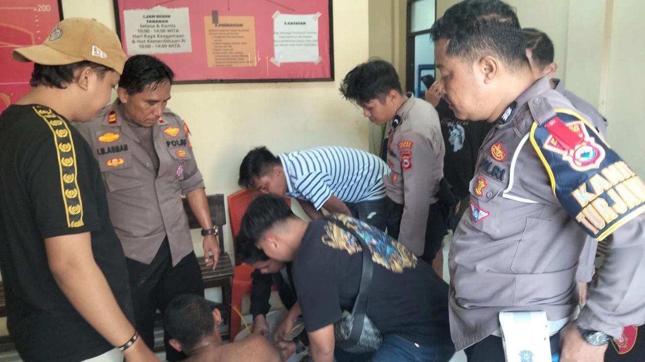 Cerita Polisi Kena Amuk ODGJ Bawa Kapak, Akhirnya Dilumpuhkan Pakai Gas Air Mata