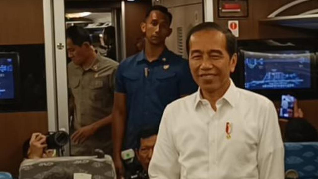 Kesan Jokowi Naik Kereta Cepat Jakarta-Bandung: Nyaman, Tidak Terasa Guncangan Sama Sekali