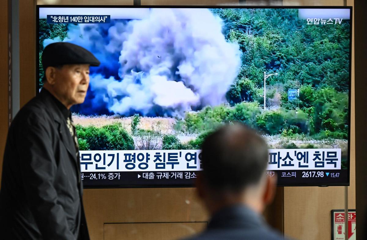 Korut Ledakkan Jalan Penghubung Menuju Korea Selatan