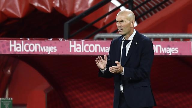 Kalahkan Granada, Real Madrid Menuju Gelar Juara La Liga