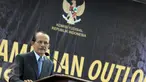 Plt ketua Komisi Yudisial (KY) Maradaman Harahap saat menyampaikan 'Outlook' KY, Jakarta, (25/1). Kegiatan penyampaian kinerja selama 2015, proyeksi, dan rancangan tindak lanjut program kegiatan 2016. (Liputan6.com/Helmi Afandi)