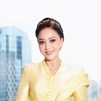 Intip detail makeup Maia Estianty yang tampil cantik dengan makeup mature glow (@maiaestiantyreal)