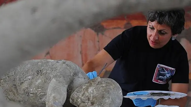 Restorasi jasad korban Pompeii yang menjadi mumi