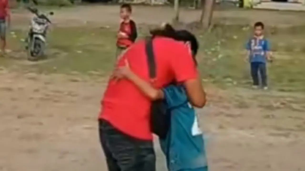 Kisah Haru Pertemuan Ayah dan Anak setelah Berpisah selama 6 Tahun