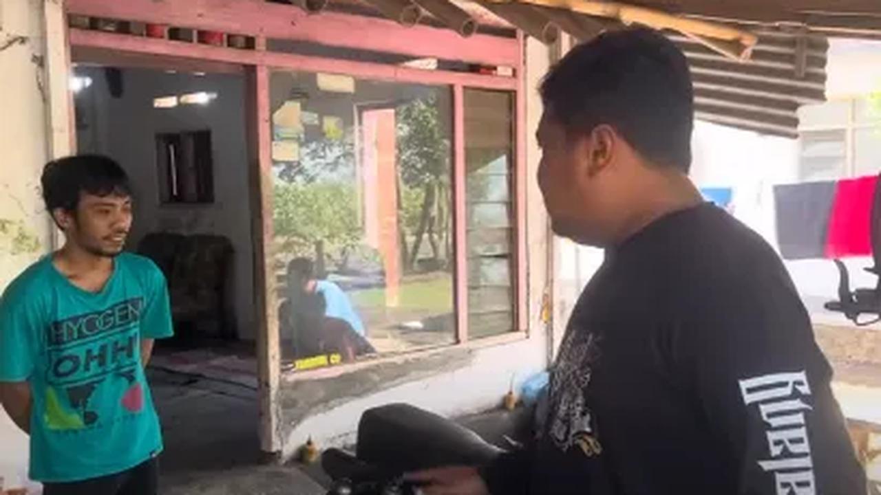 "Rp50 juta masuk?" tanyanya.