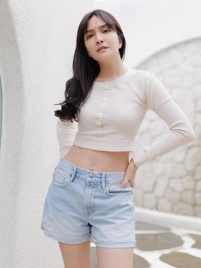 Pesona Shandy Aulia Bak Anak SMA