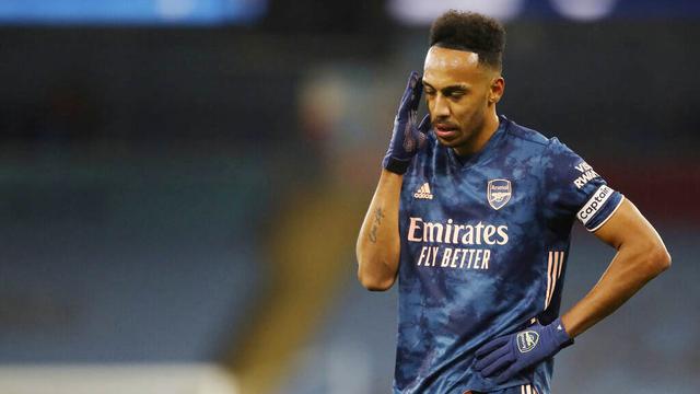 Raheem Sterling Bawa Manchester City Tundukkan Arsenal