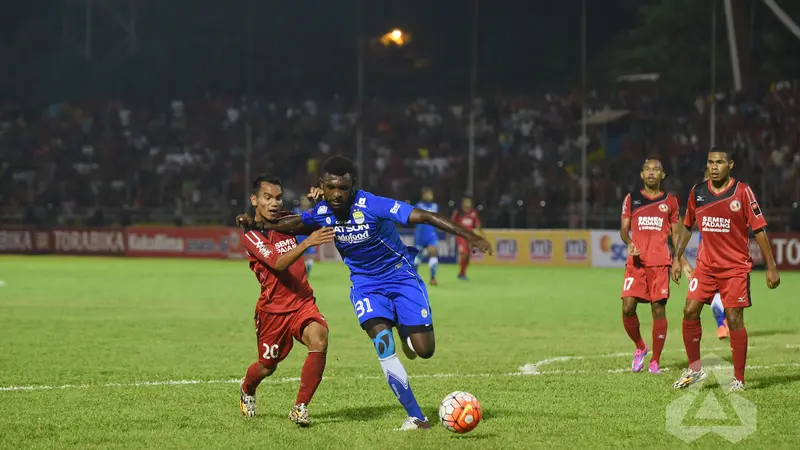 Semen Padang vs Persib Bandung