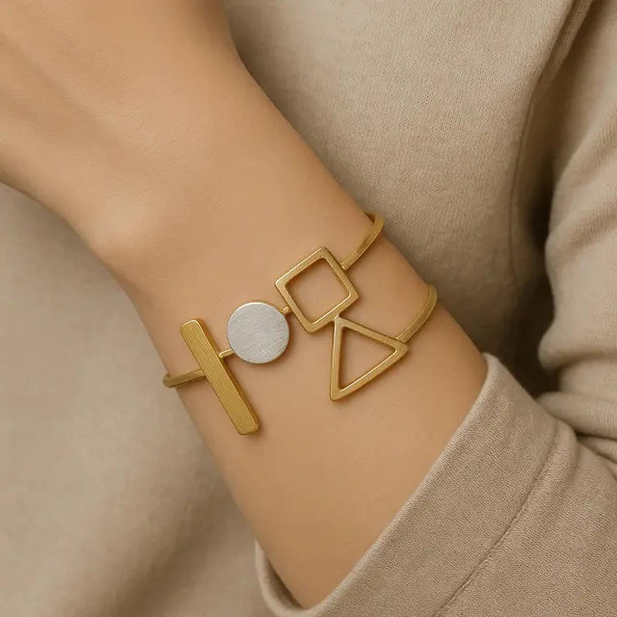 7 Model Gelang Geometris dengan Desain Kontemporer dan Kekinian