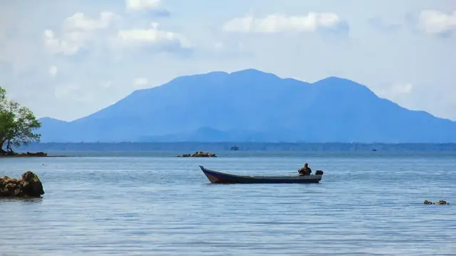 Gunung Maras di Bangka Belitung