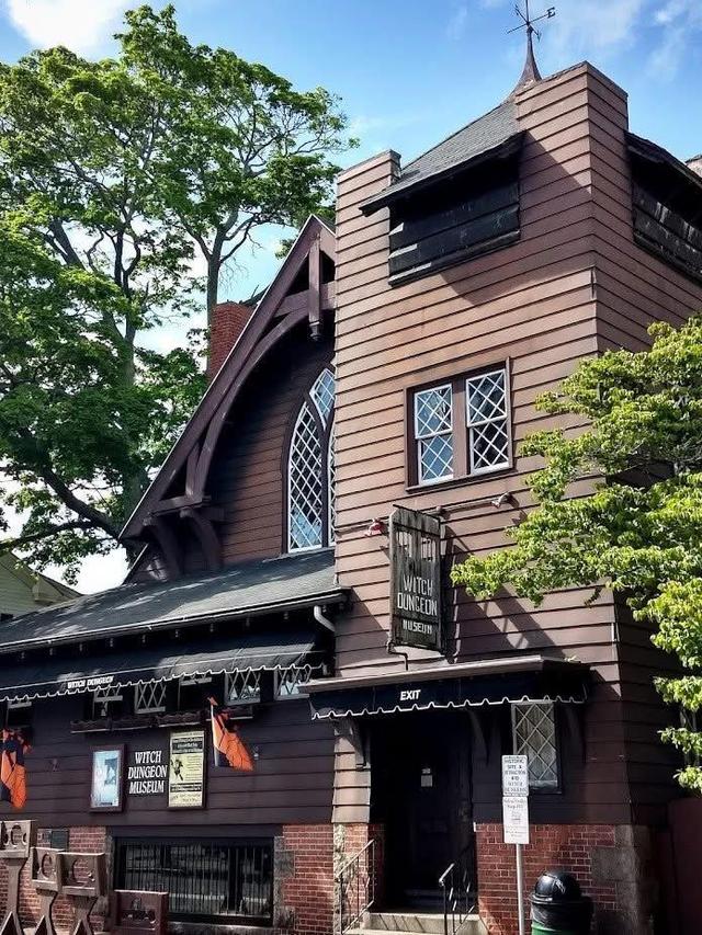 Witch Dungeon Museum