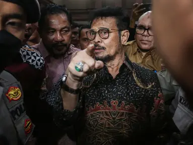 Mantan Menteri Pertanian Syahrul Yasin Limpo (SYL) usai mengikuti sidang pembacaan putusan di Pengadilan Tindak Pidana Korupsi (Tipikor) Jakarta, Kamis (11/7/2024). (Liputan6.com/Angga Yuniar)