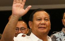 FOTO: Momen Prabowo Resmi Umumkan Gibran Jadi Cawapres