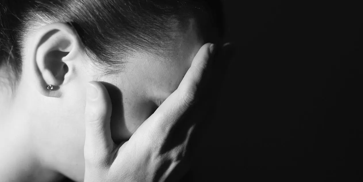 Ilutrasi kesedihan. (sumber foto: womenware)