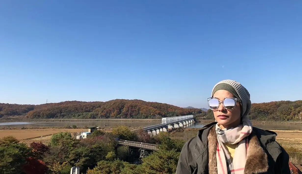 "Kadang saya pikir ada hikmahnya juga saya hamil dimasa pandemi (Covid-19)," kata Rachel Maryam saat berbalas pesan dengan awak media, belum lama ini. (Instagram/rachelmaryams)