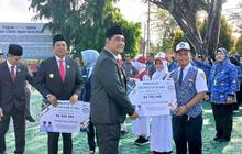 Pemkab Barito Utara Salurkan Bantuan SIP Pintar Juara, Dorong Semangat Belajar Pelajar Berprestasi