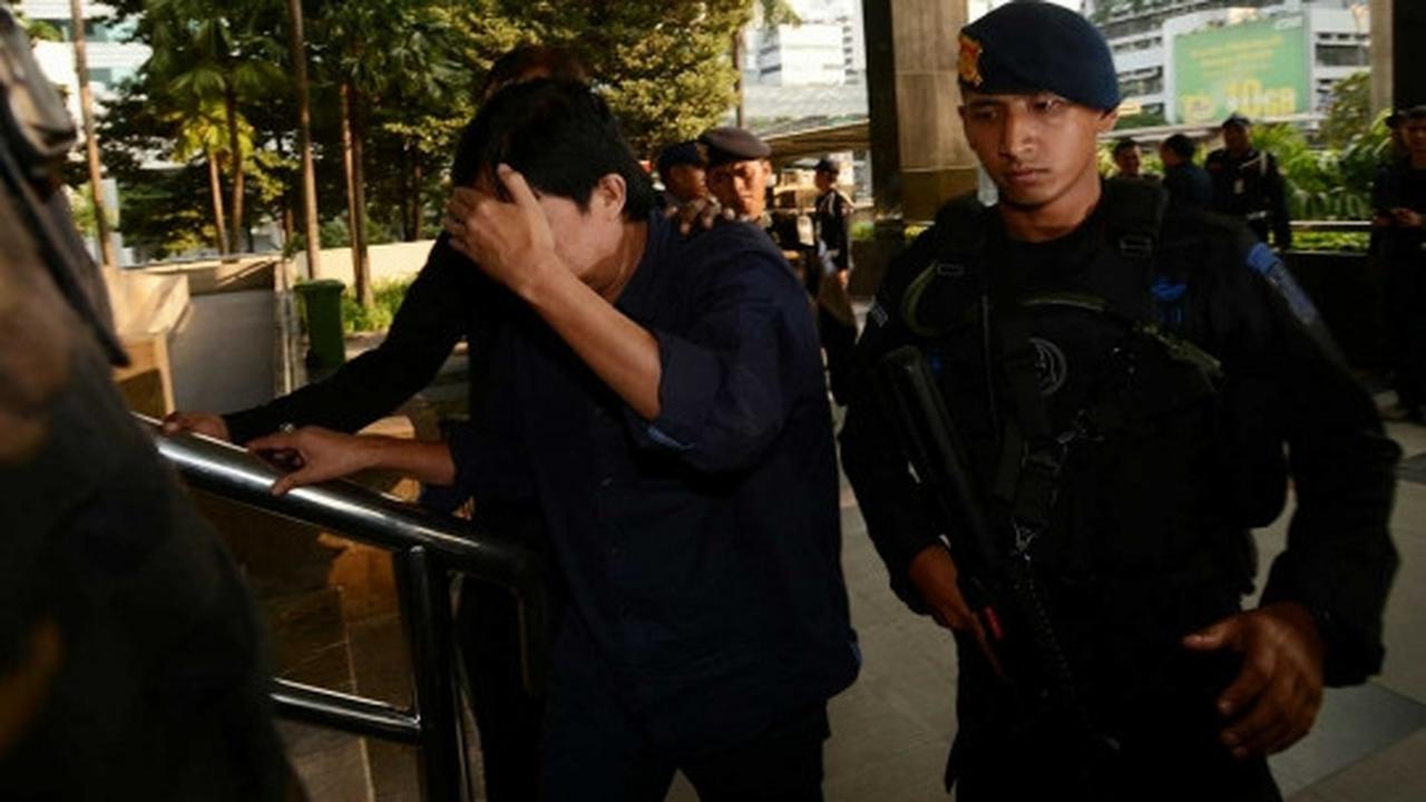 Empat tersangka OTT Musi Banyuasin tiba di KPK