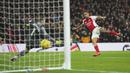 Pemain Arsenal, Gabriel Jesus mencetak gol kedua timnya ke gawang Crystal Palace pada laga perempat final Carabao Cup 2024/2025 yang berlangsung di Emirates Stadium, London, Inggris, Kamis (19/12/2024) WIB. (AP Photo/Kirsty Wigglesworth)