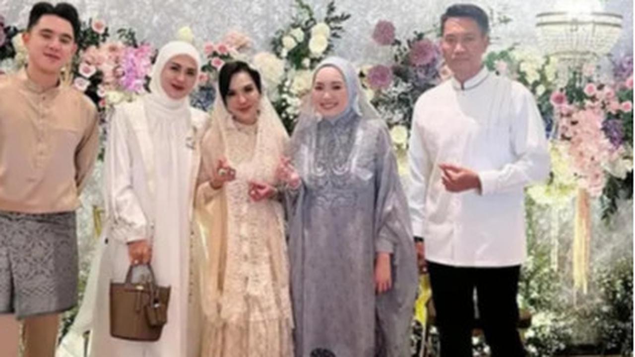 Deretan Tamu Artis di Pernikahan Anak Nunu Datau, Juliana Moechtar hingga Natasha Wilona