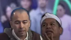 Gubernur Jawa Barat Dedi Mulyadi bertemu dengan artis sekaligus Utusan Khusus Presiden Bidang Pembinaan Generasi Muda dan Pekerja Seni, Raffi Ahmad di kediaman pribadinya. 

Dalam kesempatan tersebut, Raffi memberikan klarifikasi soal dugaan suap di Bea Cukai. Ia mengatakan isu tersebut tidak ben...