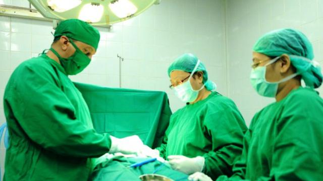 Mengapa Pakaian Dokter Operasi Warnanya Hijau? Citizen6