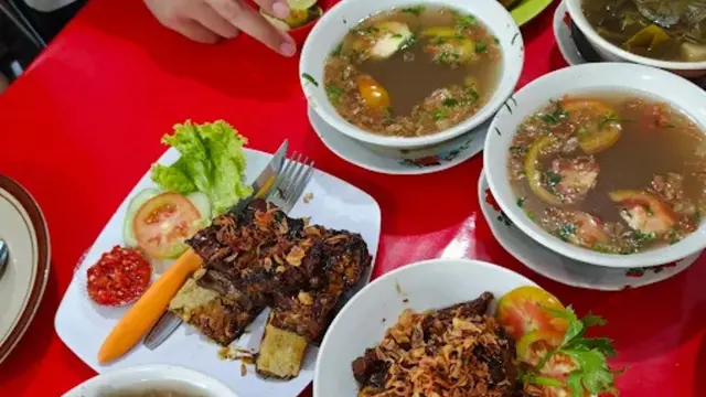 RM Sop Buntut Bu Leman/ Google Maps Bambang Subagijo