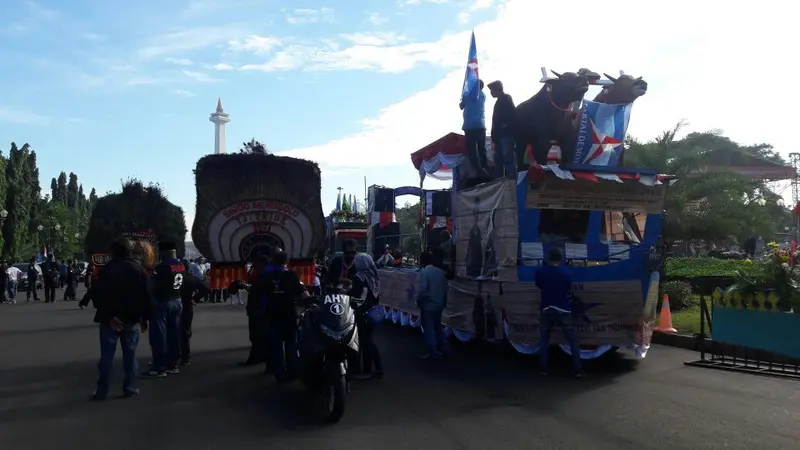 Kendaraan Pawai Agus-Sylvi