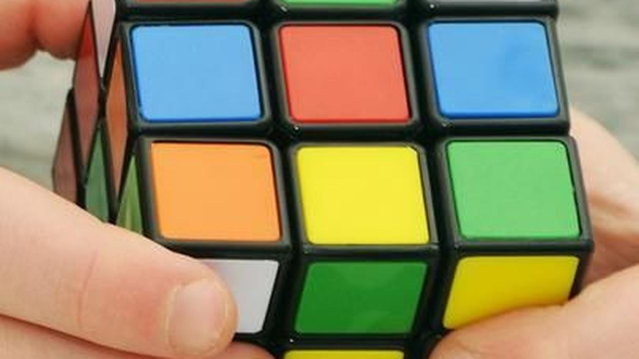 Rumus Rubik 3x3 Bagi Pemula yang Mudah & Cepat, Lengkap Beserta Gambarnya