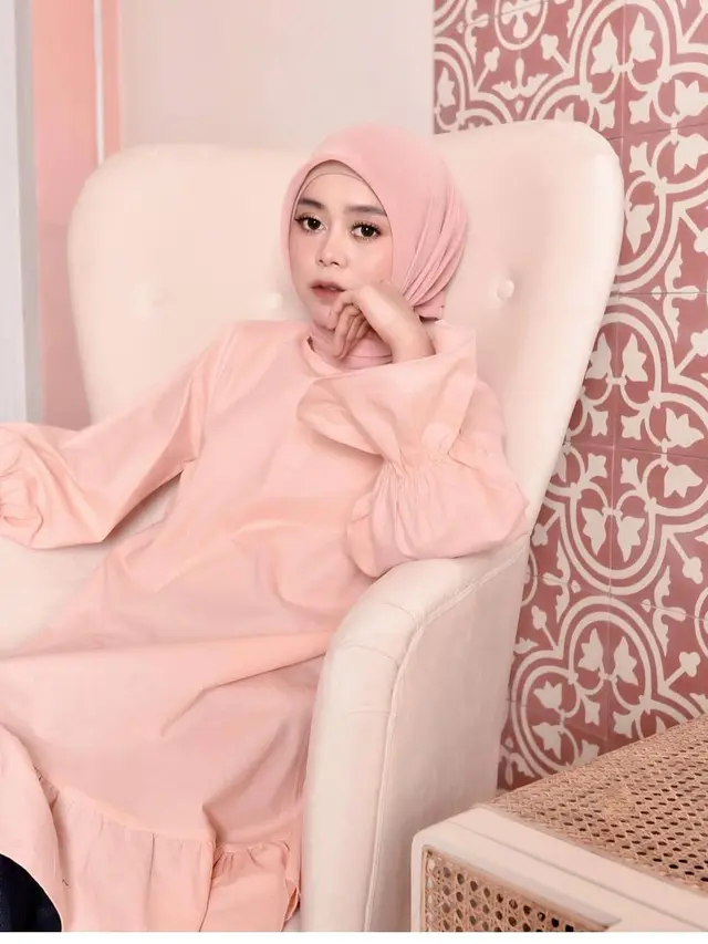Duet Bareng Ungu di Lagu Religi, Ini 7 Pesona Lesti Kejora