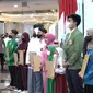 Polda Metro Jaya memberikan bantuan pendidikan kepada 100 anak polisi berprestasi. Bantuan pendidikan ini diberikan dalam rangka HUT ke-73 Polda Metro Jaya. (Foto: Istimewa)