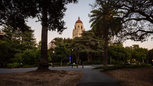 Universitas Stanford. Credit: Ian Mackey/Unsplash