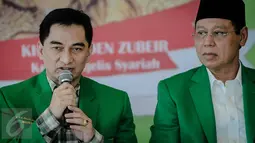 Sekjen PPP kubu Djan Faridz, Achmad Dimyati Natakusumah memberi keterangan di Jakarta, Jumat (7/10). PPP kubu Djan Faridz menyatakan dukungan kepada Basuki Tjahaja Purnama (Ahok)-Djarot Saiful Hidayat di Pilkada DKI 2017. (Liputan6.com/Faizal Fanani)