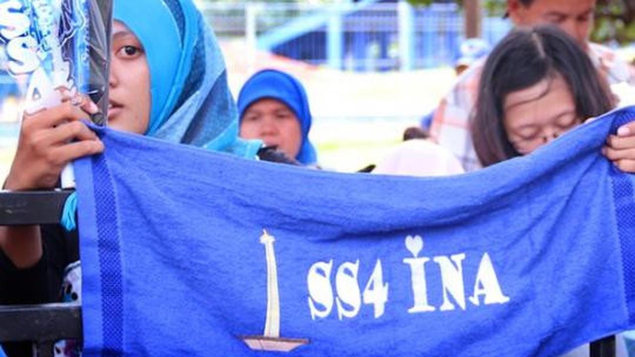 Penjagaan pintu masuk konser Super Junior di Indonesia pada hari perta 
