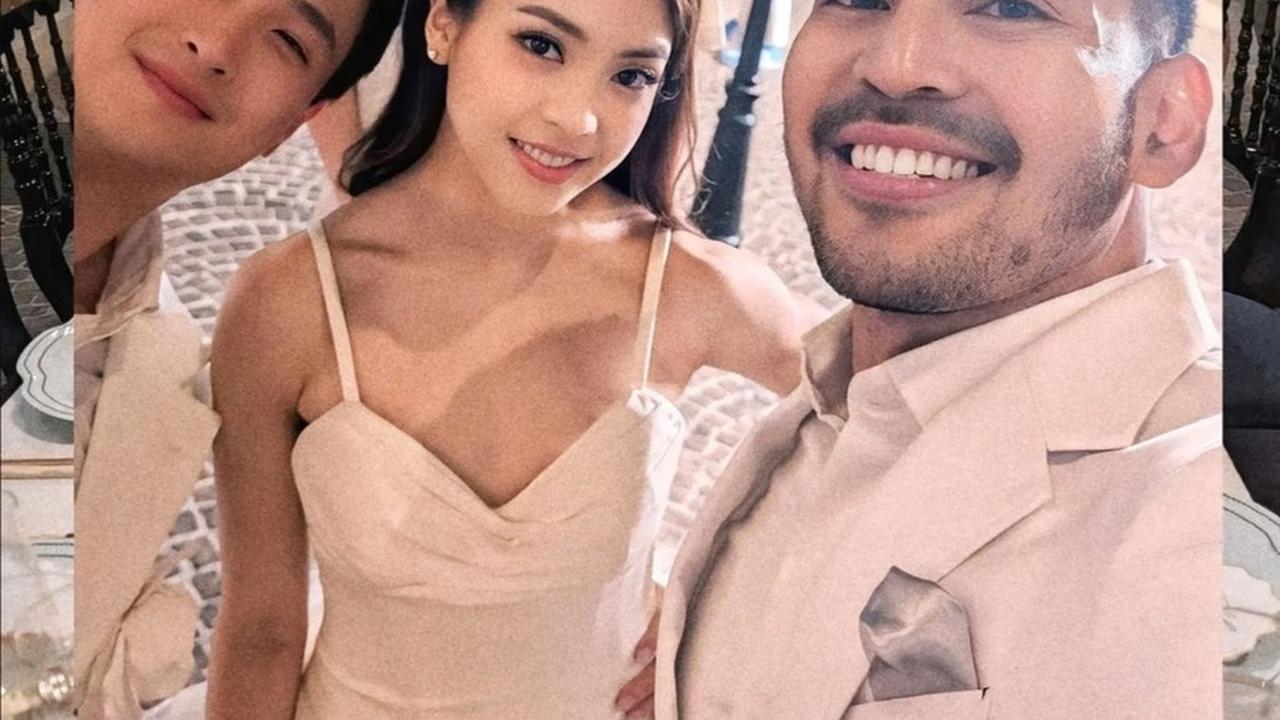 Presenter papan atas Robby Purba juga hadir sebagai tamu undangan di pernikahan Clarissa dan Anthony. Selain itu, Robby didapuk sebagai MC acara tersebut.<br><br>