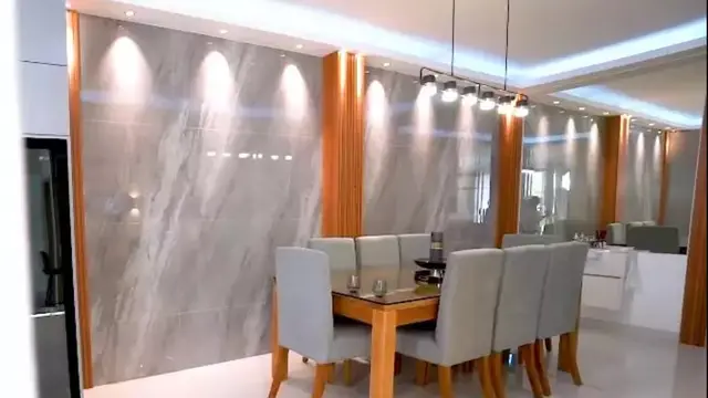 Farida Nurhan dan kediamannya (YouTube/Ricis Official)