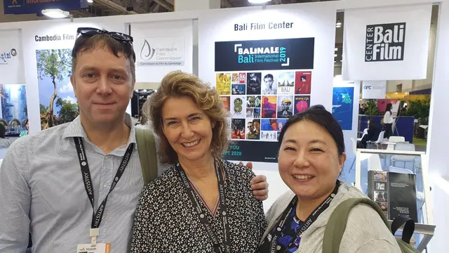 Deborah Gabinetti, Director Bali Film Center at Asian Content and Film Market, Busan with Eiko Mizuno, Jason Gray (Foto: Dok. Tim Balinale)