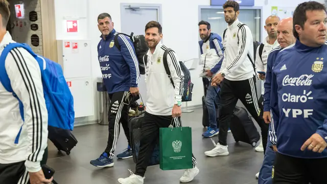 Timnas Argentina Naik Pesawat Jet Pribadi The Rolling Stone