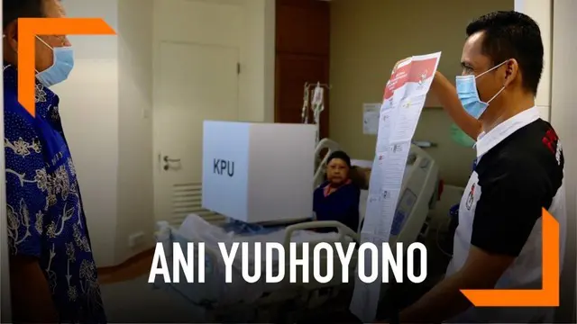 Ani Yudhoyono menggunakan hak pilihnya meski sedang dirawat di rumah sakit Singapura. Hari Minggu (14/4) Ibu Ani mencoblos di bilik suara dibantu petugas TPS di ruang perawatan National University Hospital Singapura.