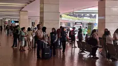Bandara Ditutup, Penumpang Terpaksa Tembus Jalur Darat ke Jakarta