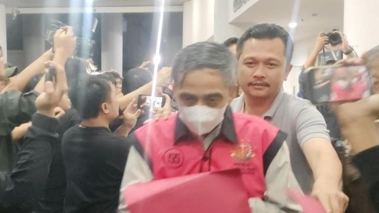 Tiga Hakim PN Jakpus Tersangka Kasus Suap: Putusan Lepas Perkara CPO