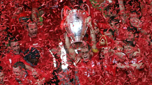 Foto: 8 Pesepak Bola Bernomor Punggung 8 Terbaik Sepanjang Masa, Sang Motor Permainan